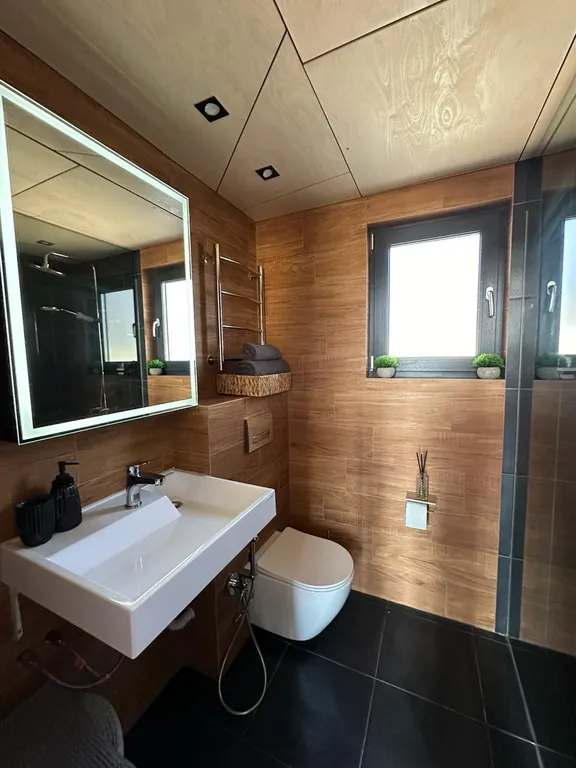 Коттедж Дом с террасой на берегу реки — Логиново