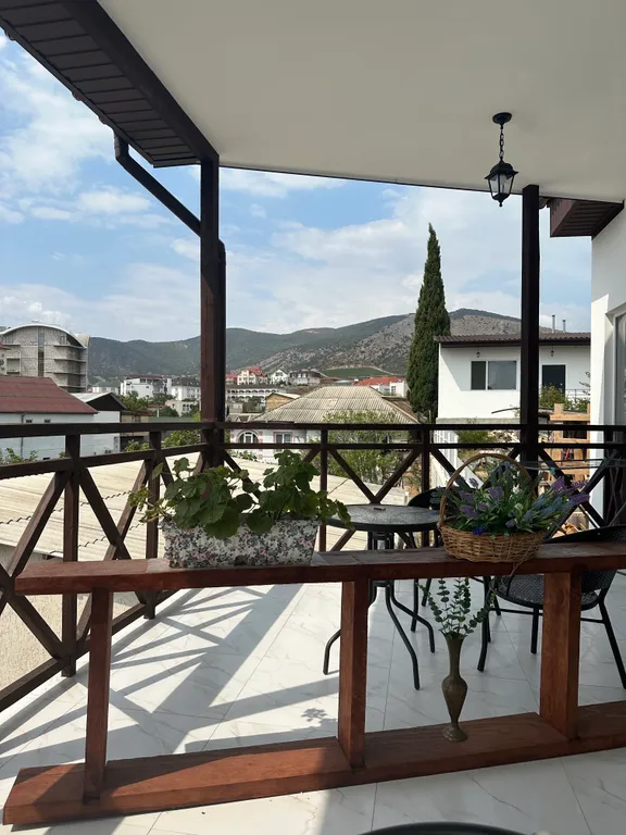 Прекрасная квартира в дуплексе с видом на крепость и море