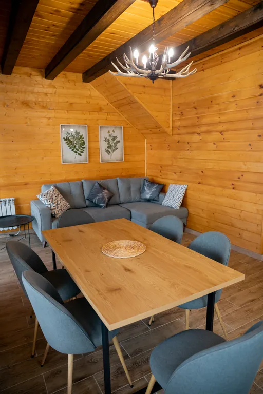 Дом на берегу озера