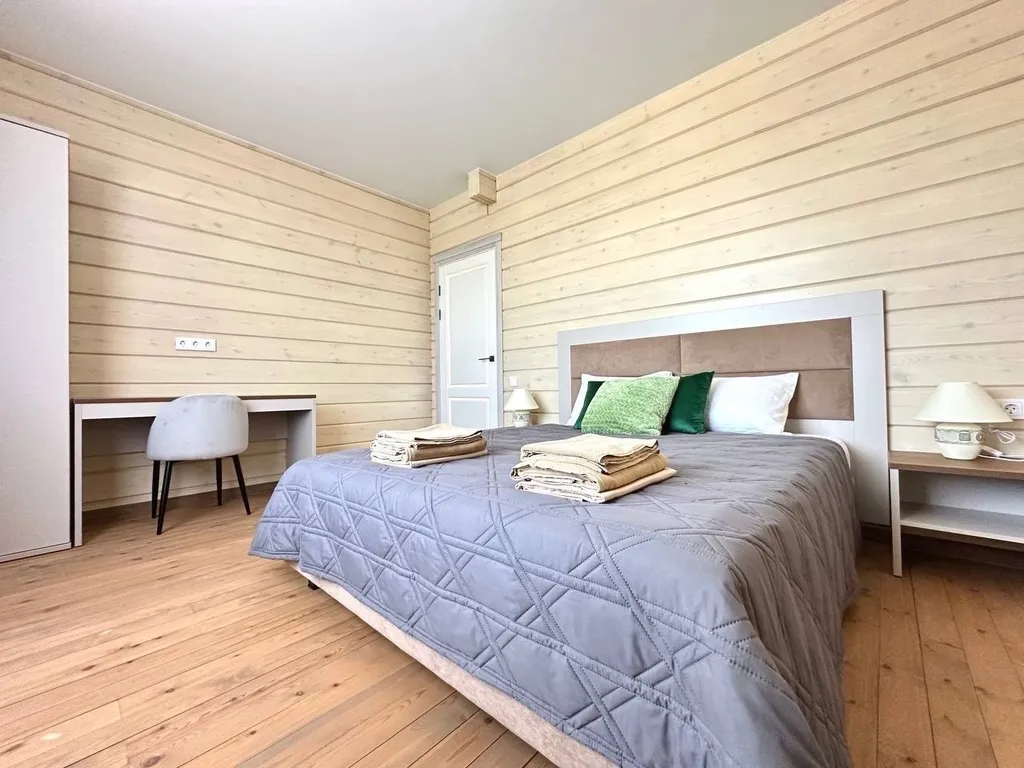 Стильный таунхаус с террасой и теплым бассейном