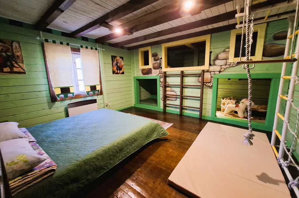 Дом-замок для большой компании