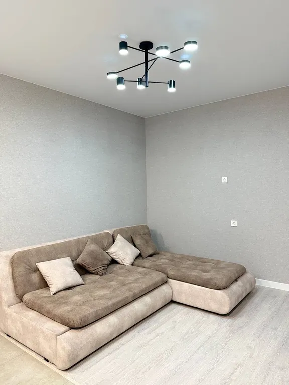 Современная квартира в 5 мин от ТЦ, удобная локация