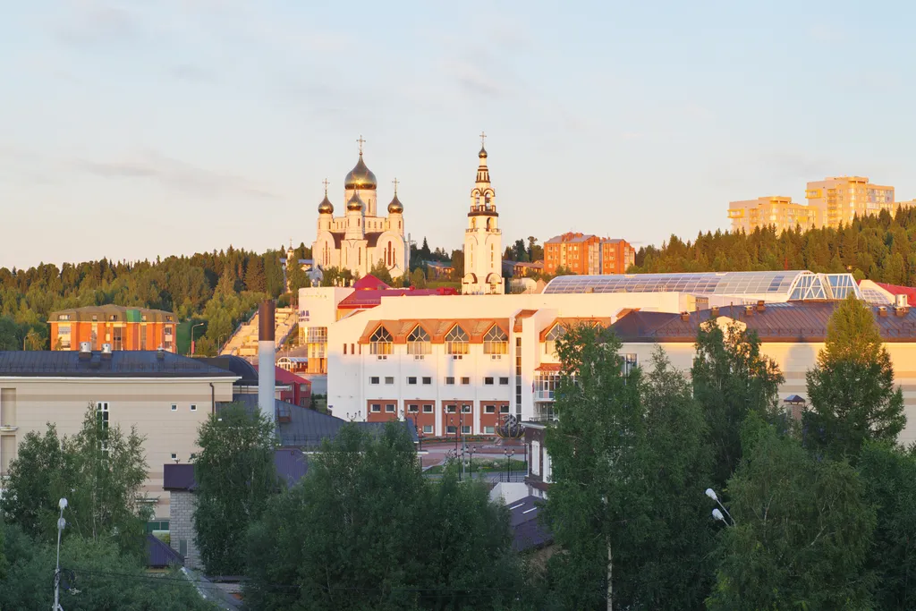 Двухкомнатная в самом центре Ханты-Мансийска