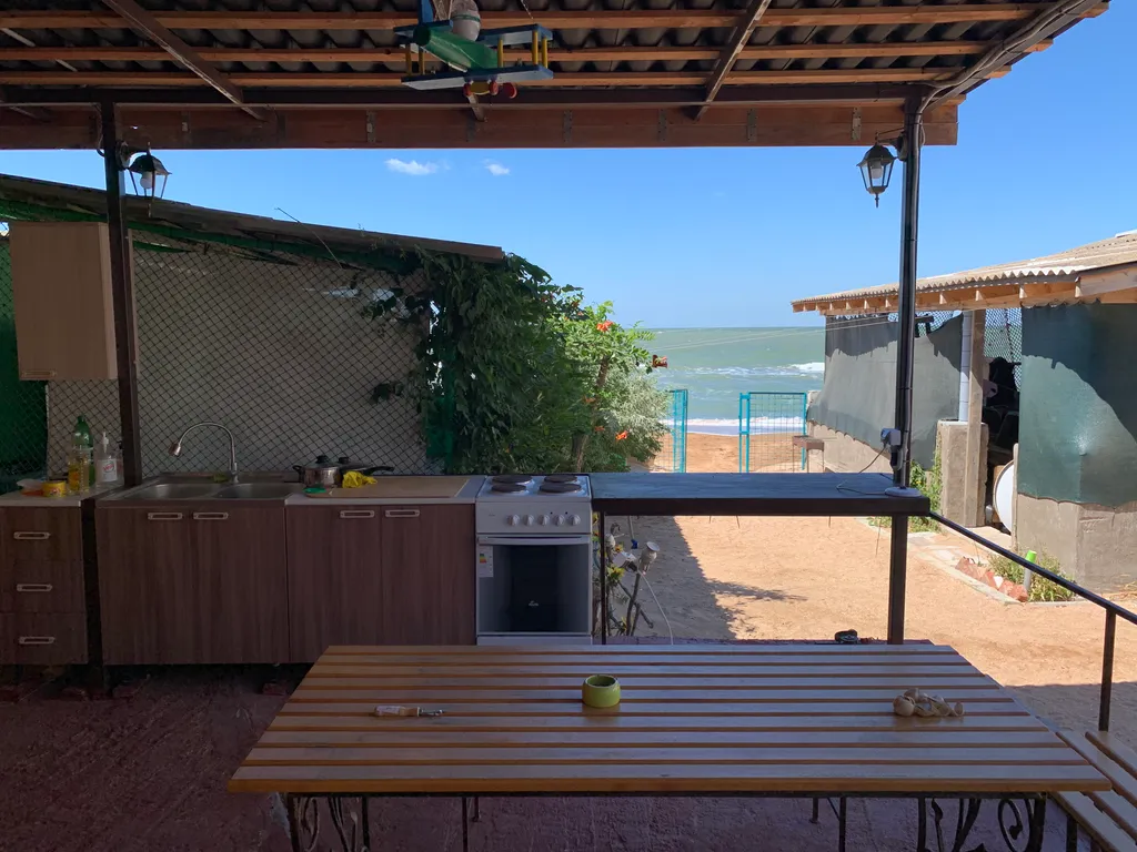 Квартира Комната в бунгало у моря — Курортное