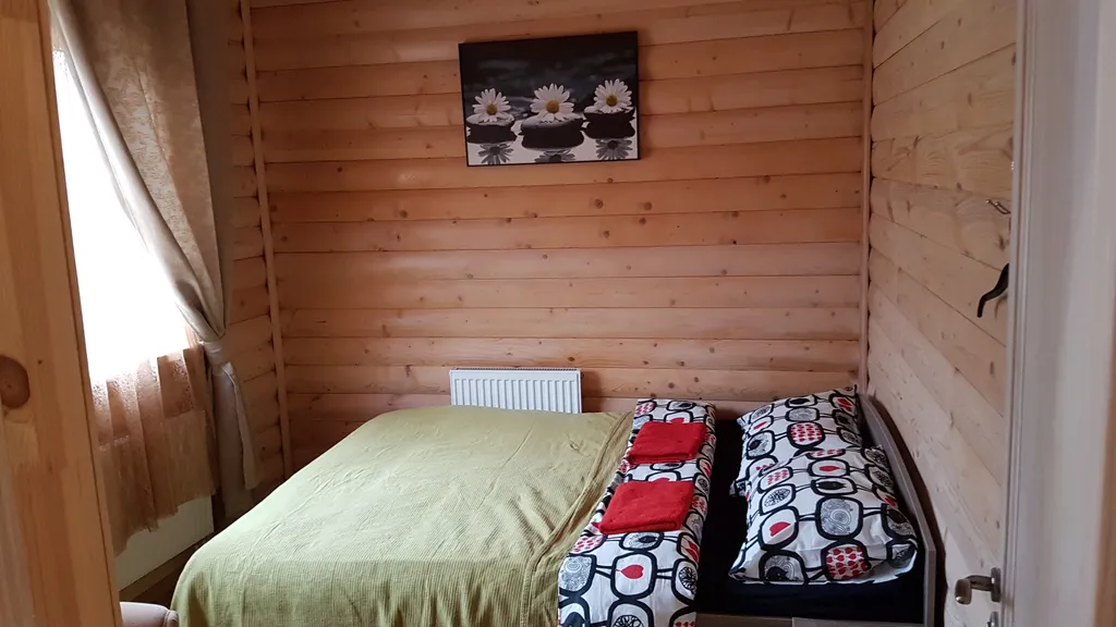 Коттедж на берегу