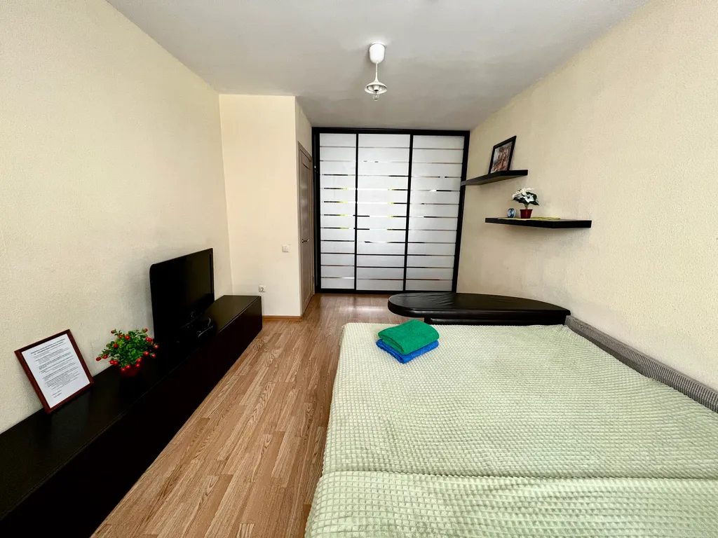 Отличная квартира с прекрасным видом рядом с ТРК Ультра