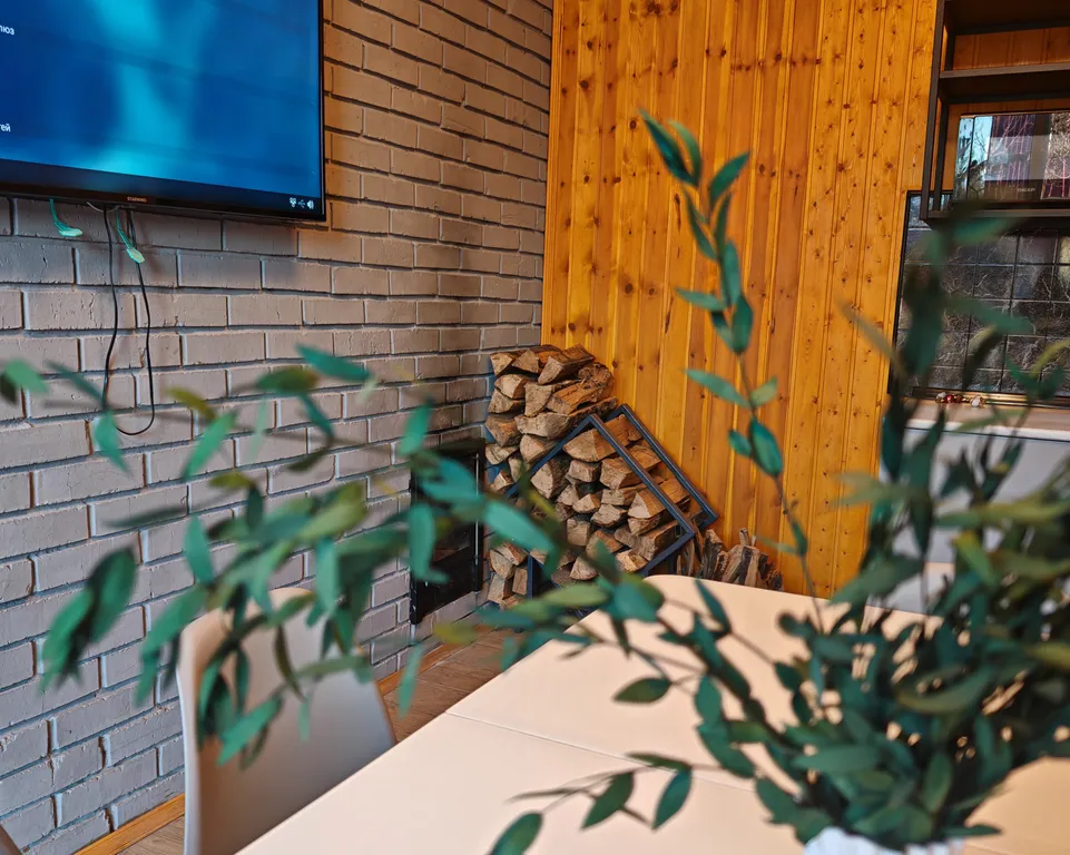 Дом с баней и бассейном