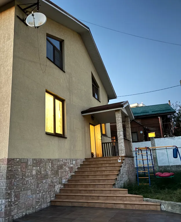 Уютный дом с видом на море