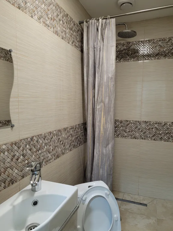 Студия у церкви