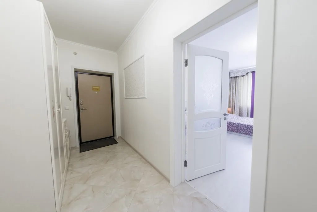 Однушка в центре (рядом с Кадетским училищем)