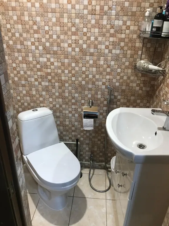 Уютный домик с двориком в центре