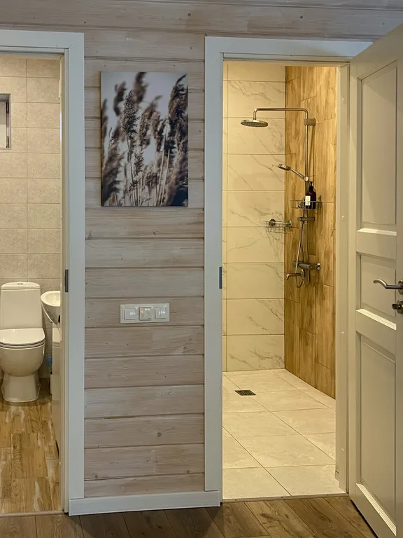 Уютный дом с видом на озеро