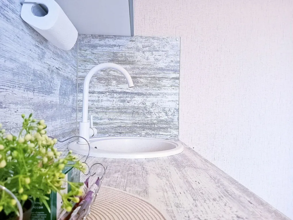 Комфортная квартира на улице Aдмирaлa Ушaкoвa , Кировский район