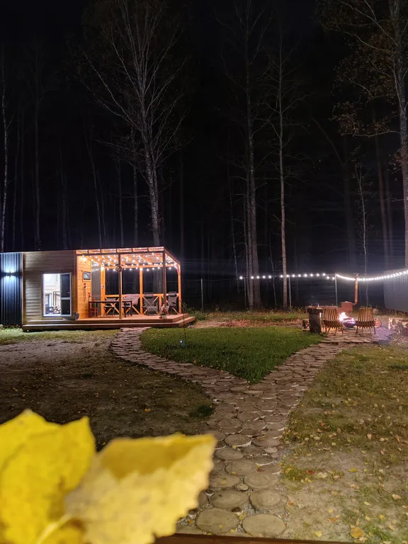 Домик с баней в лесу