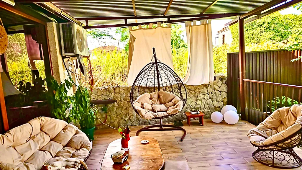 Гостевой дом азалия, горная комната в 50 метрах от моря