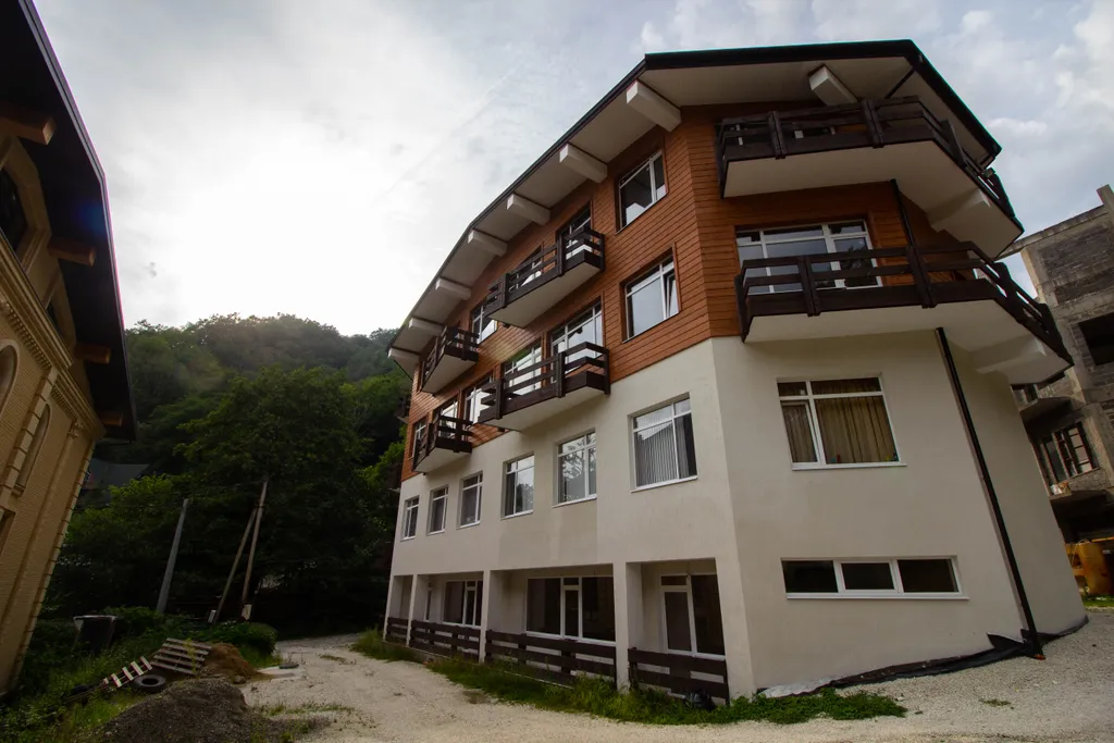 Дизайнерские апартаменты с видом на горы