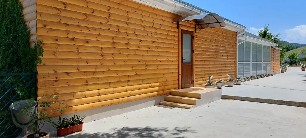 Коттедж Деревянный дом с личным бассейном в усадьбе Можжевеловый дворик — Айвовое