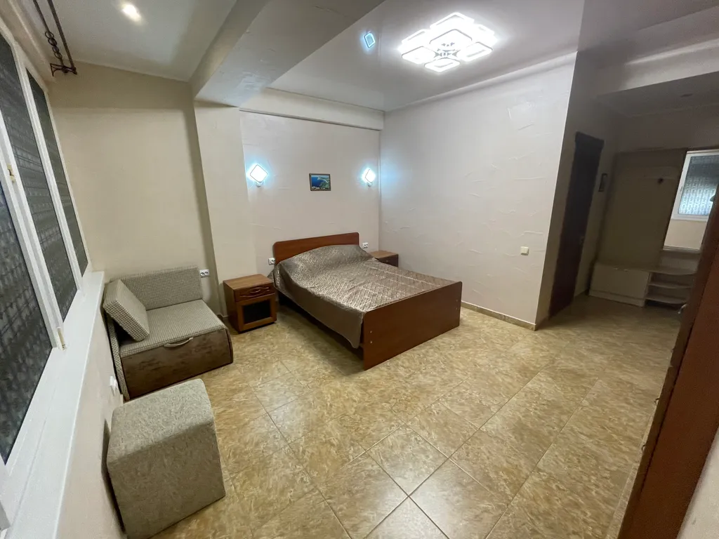 Апартаменты на берегу моря в Крыму