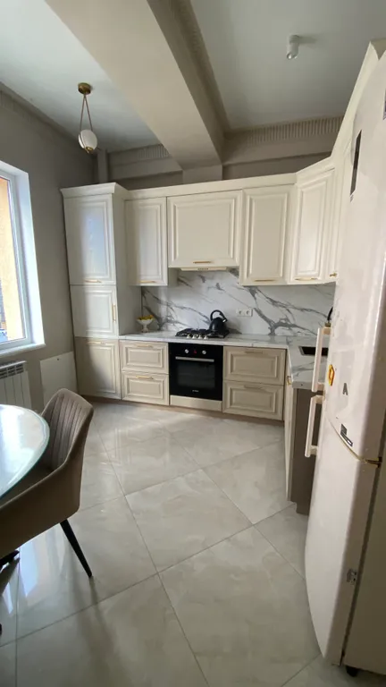 Уютная квартира с дизайнерским ремонтом вид на море и горы в центре