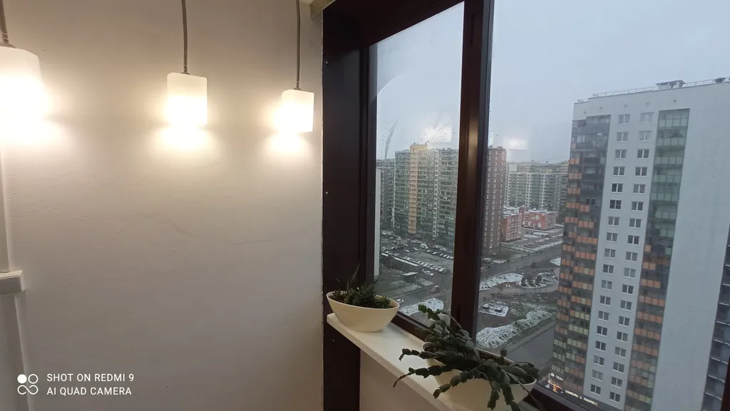 Уютная студия с видом на бульвар