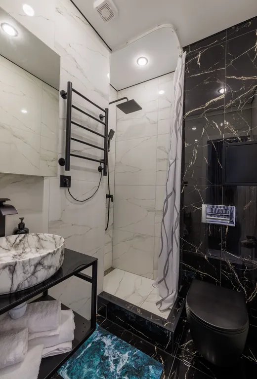 Уютная кино-студия с проектором