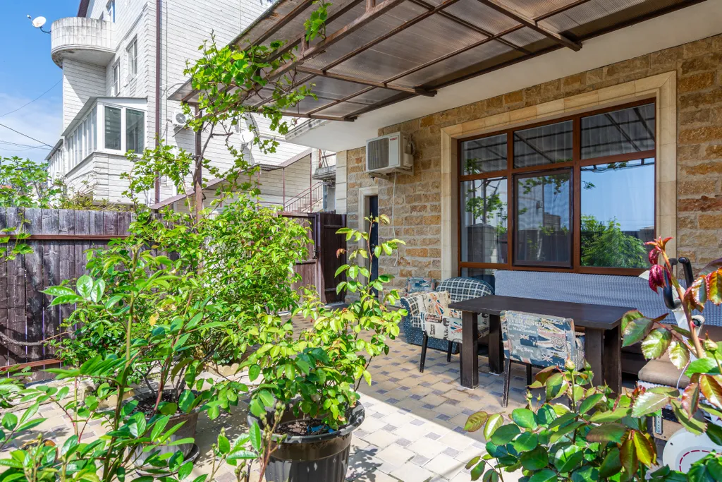 Дом в центре бухты Геленджика