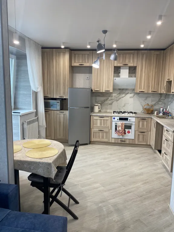 Уютная евродвушка с дизайнерским ремонтом