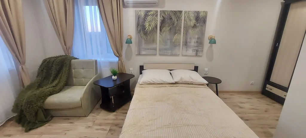 Рядом с Академией единоборств