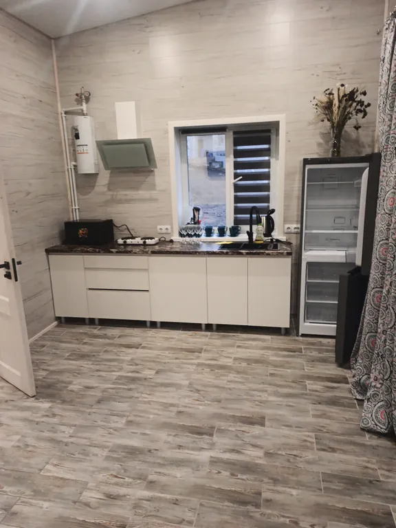 Срубовой дом на берегу Волги