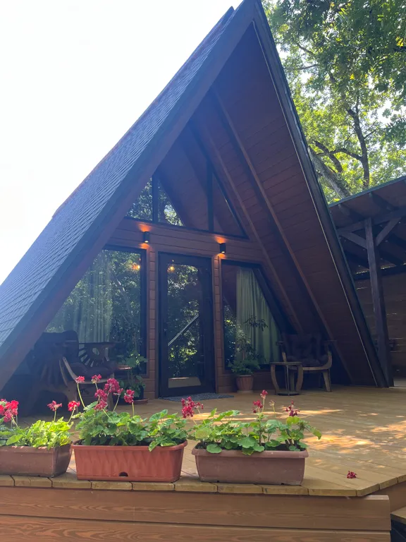 Треугольный дом в стиле A-frame