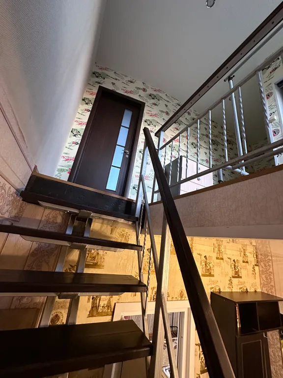 Уютный домик с балконом и террасой