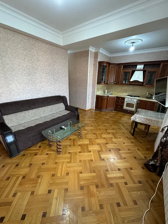 Квартира Квартира в центре города по низкой цене — Махачкала