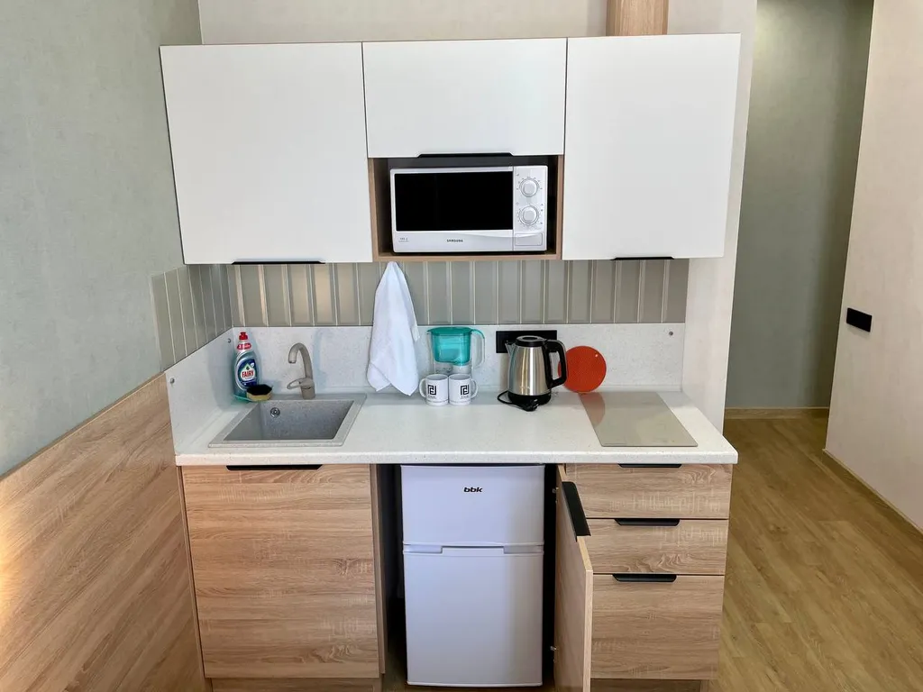 "В Гости!" на Запорожской 69 (1к студия №1 рядом с БЦ "Сити")