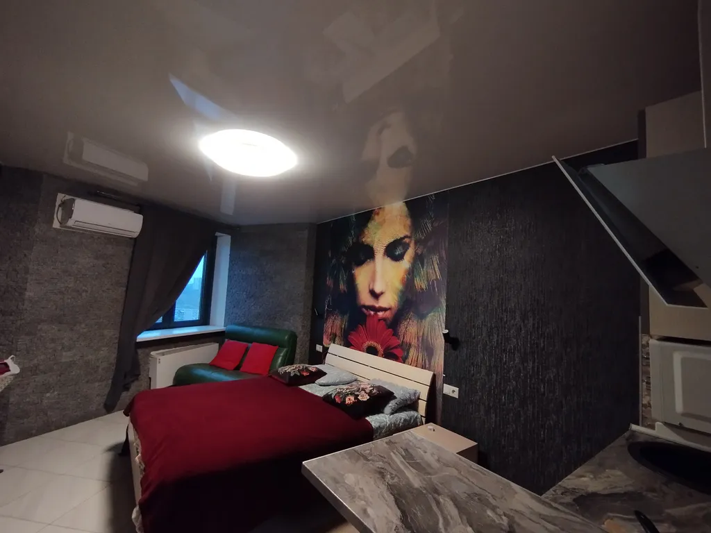 Студия в облаках