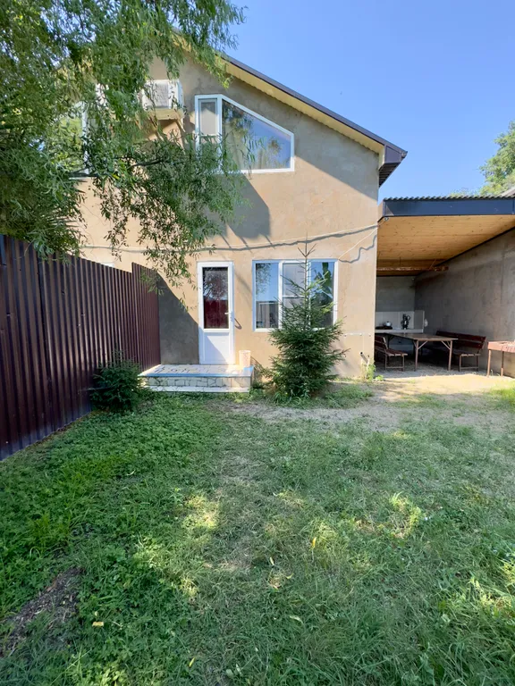 Домик у моря, в единственном лиановом лесу в России