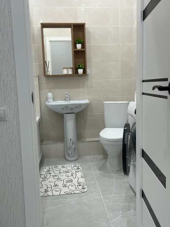 Светлая и уютная квартира с высокими потолками