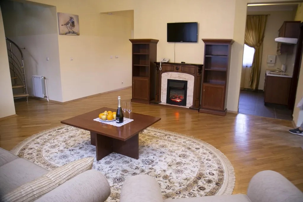 4-комнатный Дом