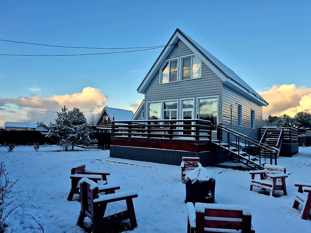 Коттедж Дом с панорамной терассой и камином рядом с Петровским каналом — Волхов