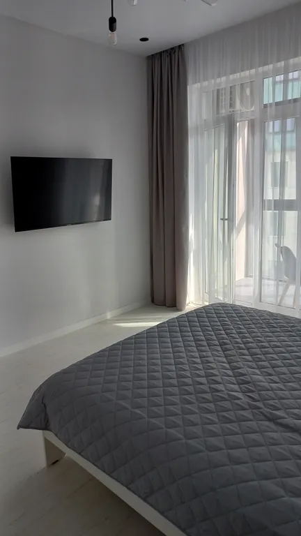 Центр города, квартира на набережной у Рыбной деревни