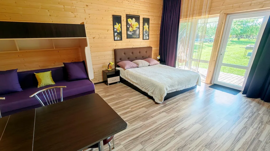 Квартира Фиолетовая студия делюкс с собственной террасой и отдельным входом — аренда посуточно в Браслав