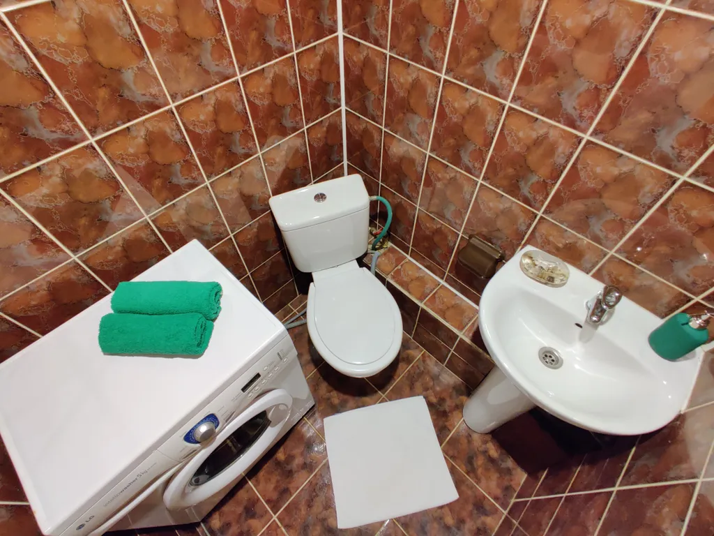 3-комнатная на площади Ленина, 6 раздельных мест