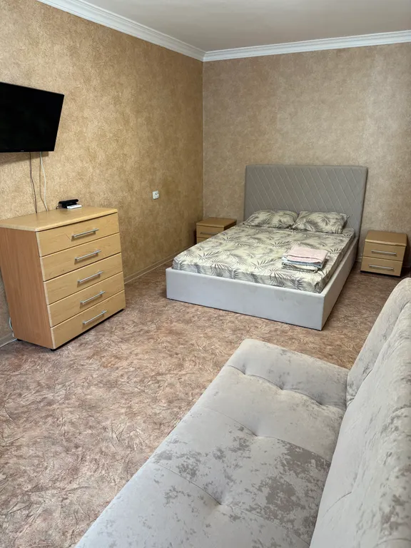 2-комнатная Квартира — аренда посуточно в Орск