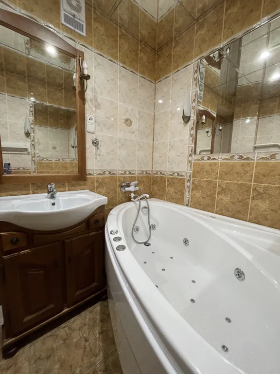 Квартира Двухкомнатные Апартаменты в 1 километре от аэропорта Кольцо — Екатеринбург