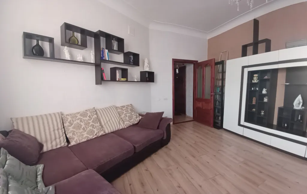 Квартира с видом на пруд