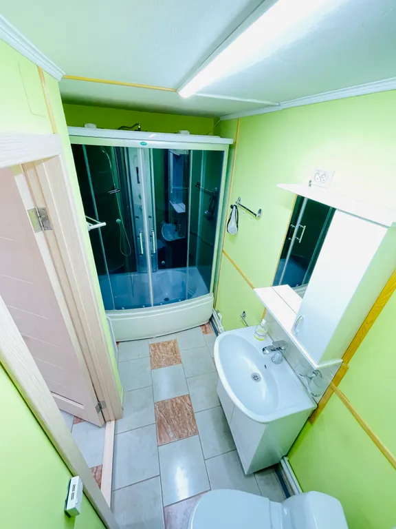 Дом на берегу озера