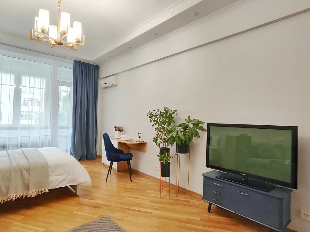 Шикарный 3 метровый потолок в квартире