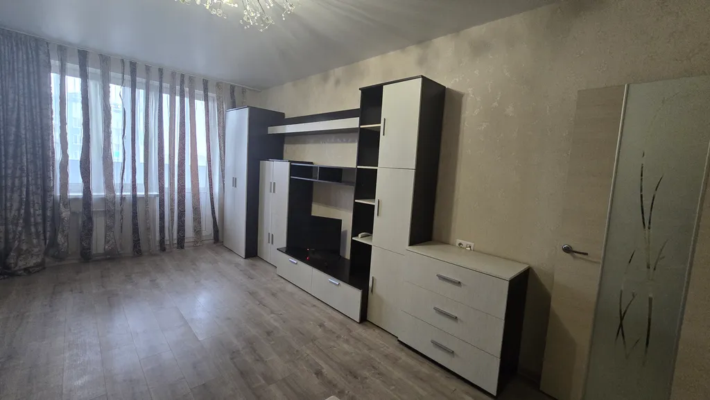 В благоустроенном доме со всеми удобствами