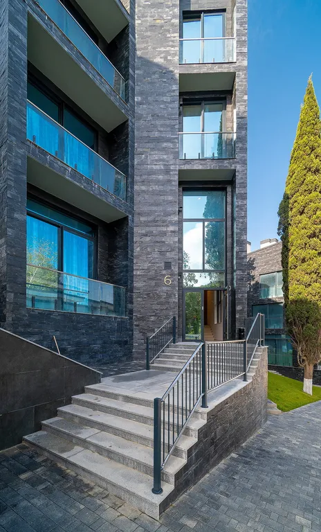 Апартаменты Люкс, Лучезарный на первой береговой линии