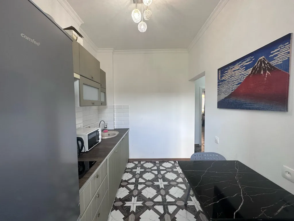 Квартира Двухкомнатная квартира с балконом — Сухум