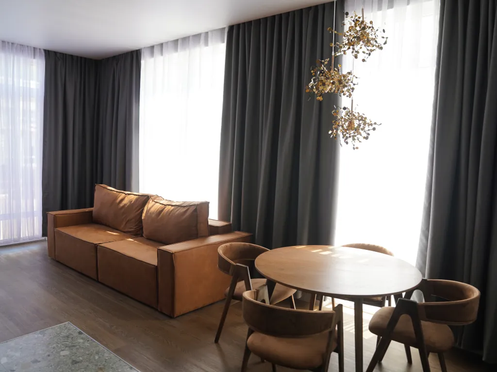 Шикарный дом с теплым бассейном и сауной